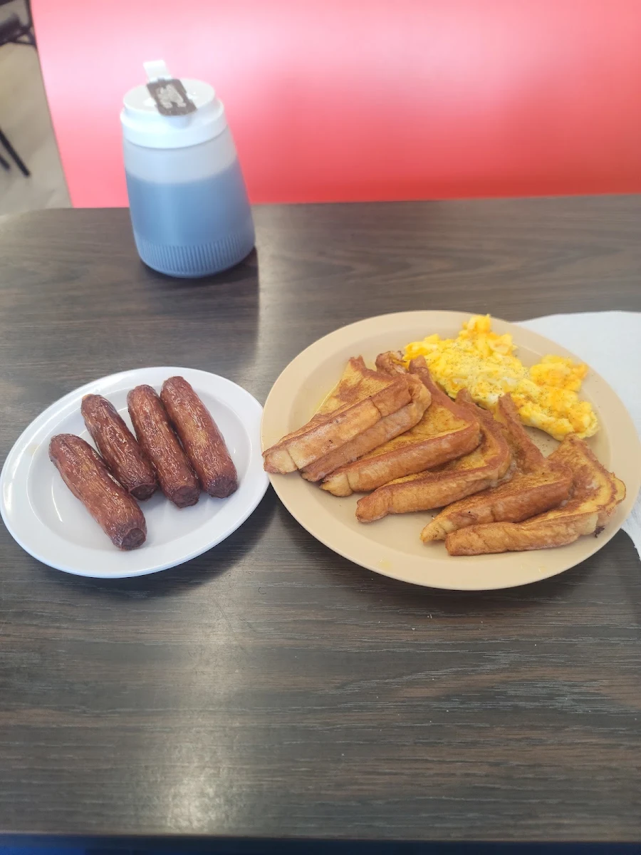 F Toast w Scrambled Eggs & Link Sausage
