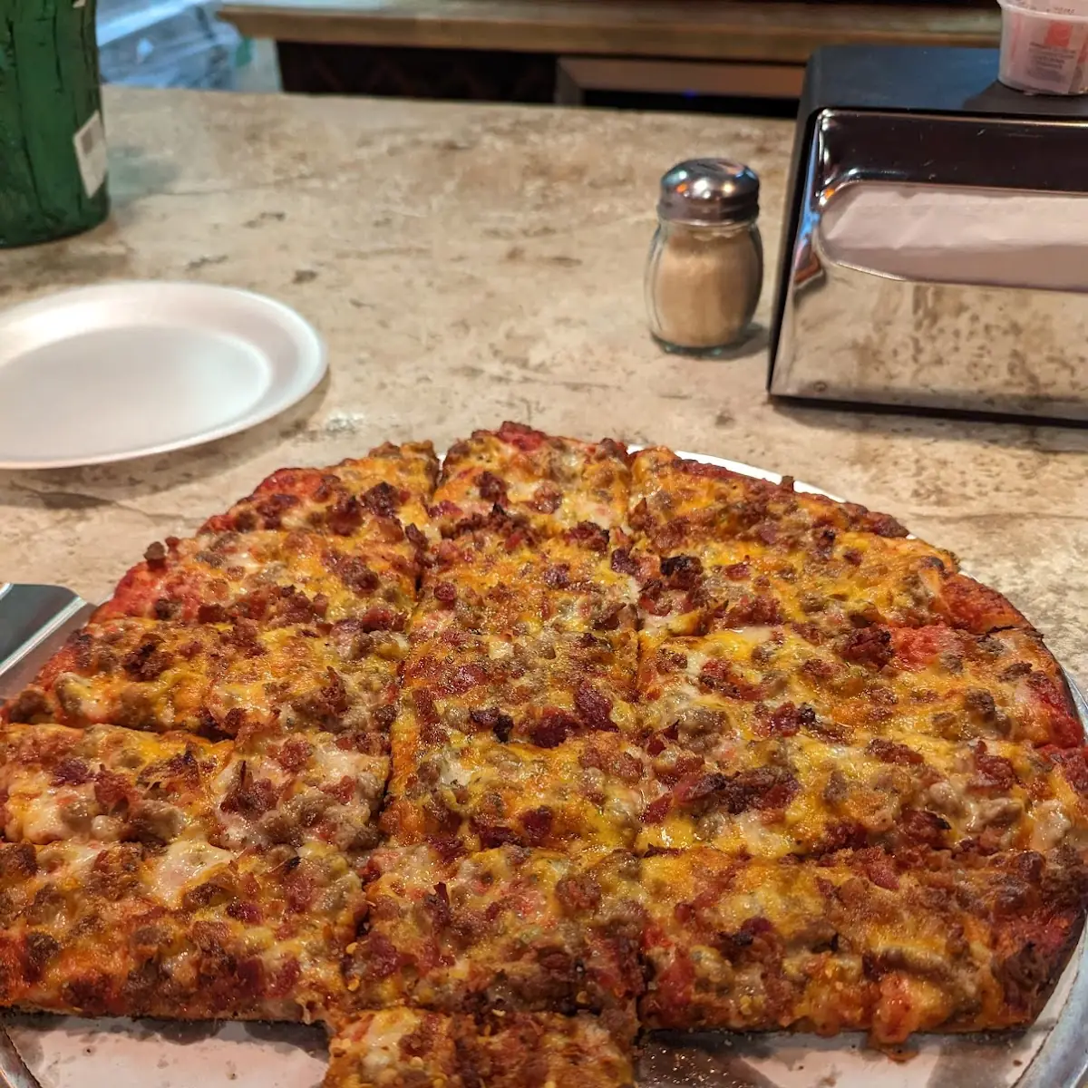 Bacon Cheeseburger Pizza