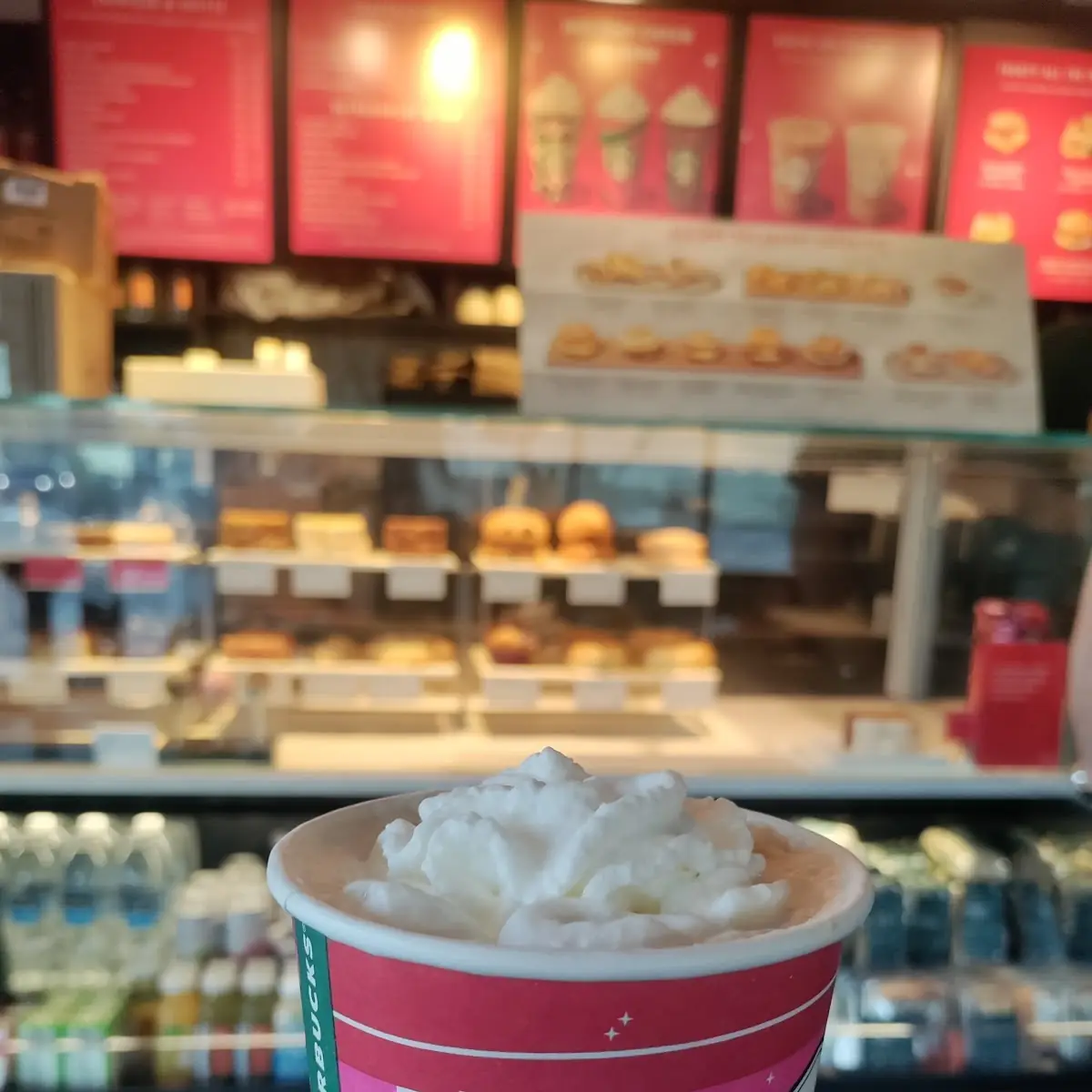 Oleato Gingerbread Oatmilk Latte