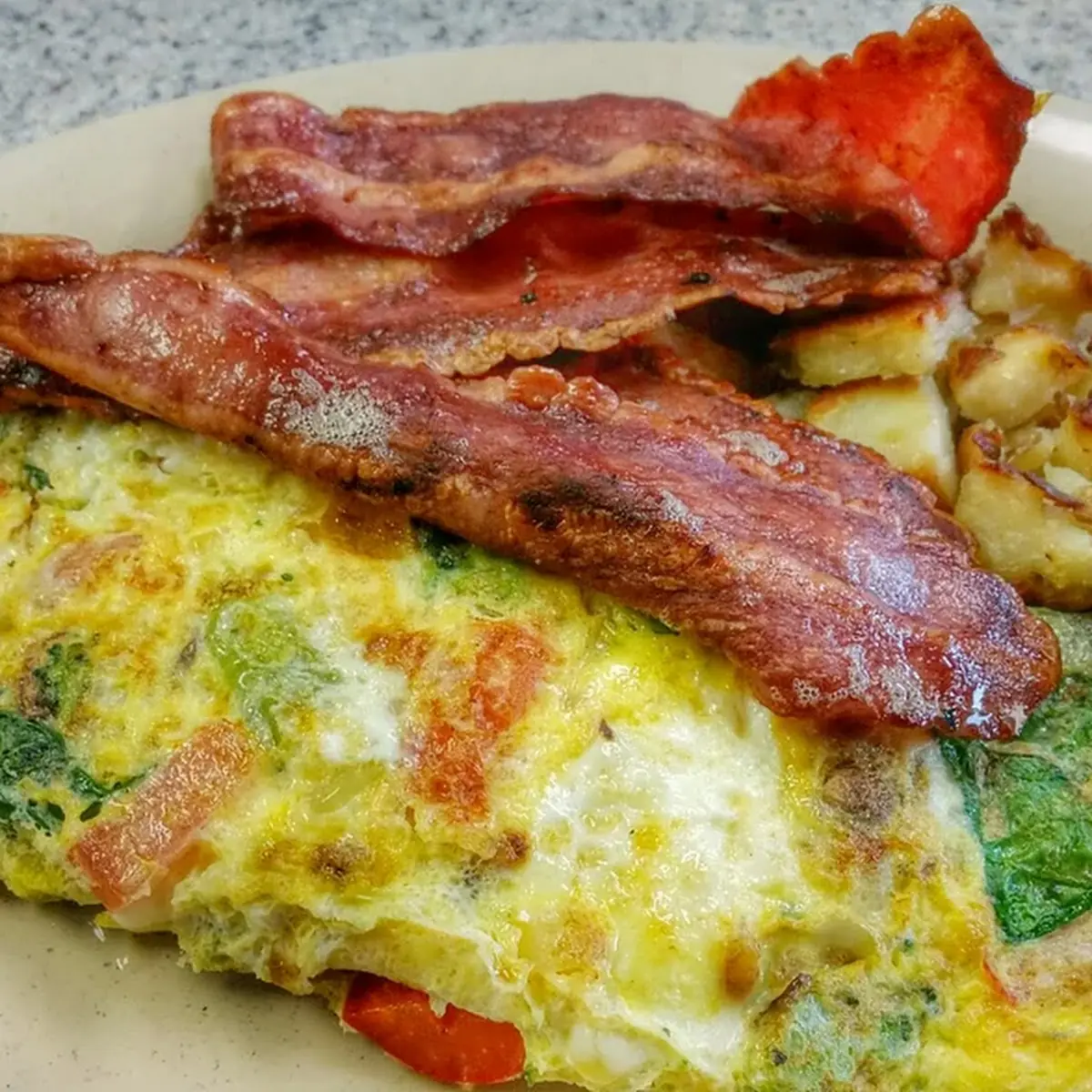 Vegetarian Omelette with Turkey Bacon