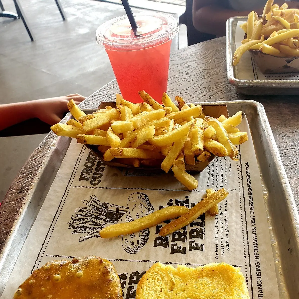 Kids Cheeseburger