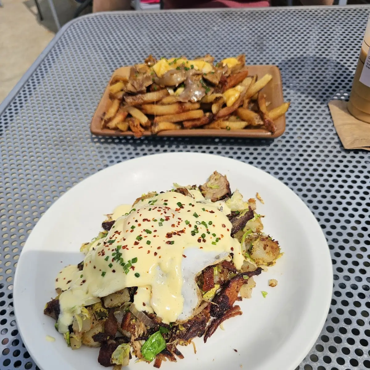Corned Beef Hash Poached Eggs Sriracha Hollandaise House Seasoned Home Fries