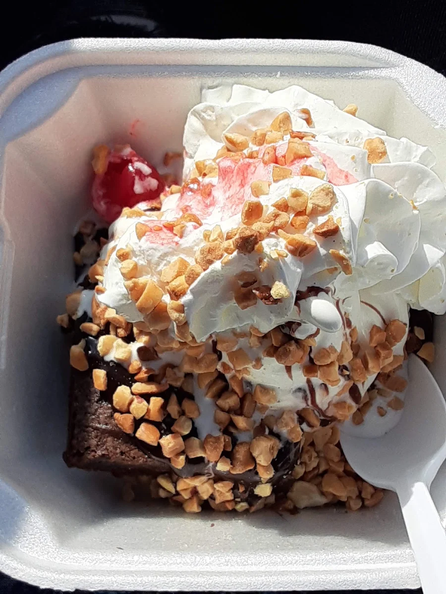 Brownie Sundae