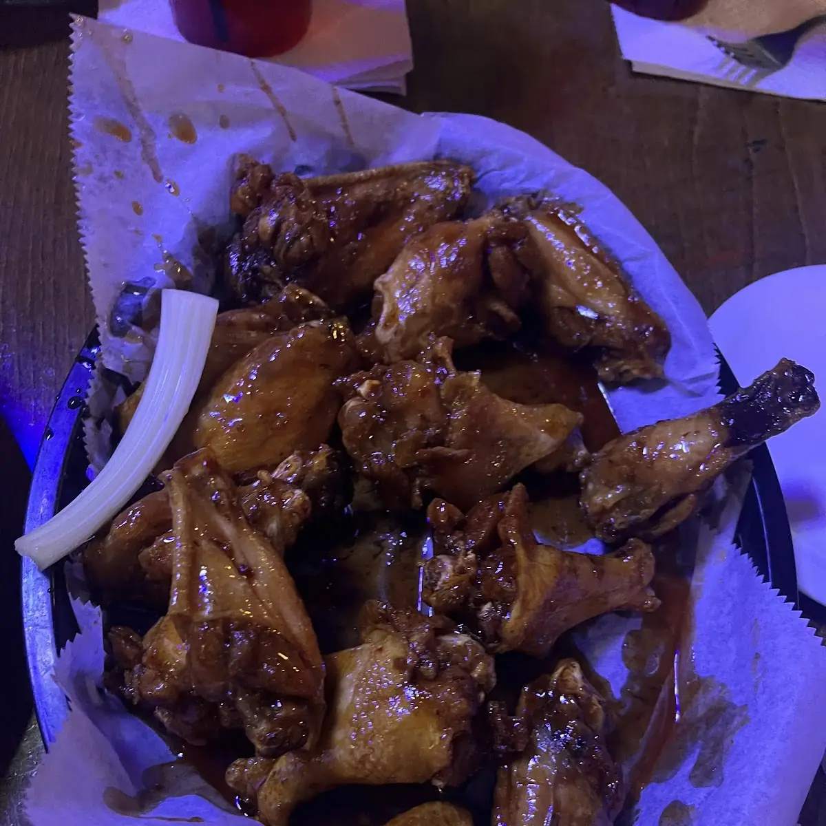 Crispy Chicken Wings with Celery