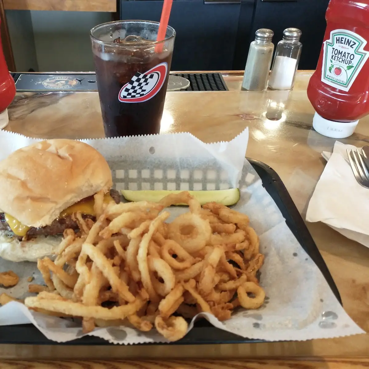 Cheese Burger and Onion Rings