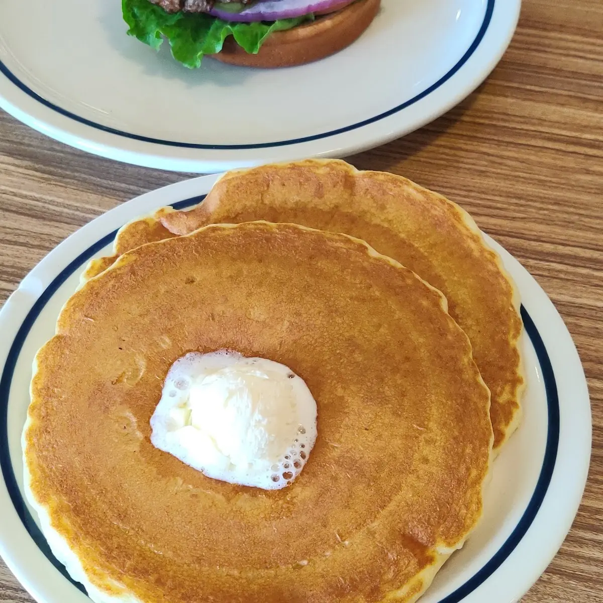 Cheeseburger with Buttermilk Pancakes
