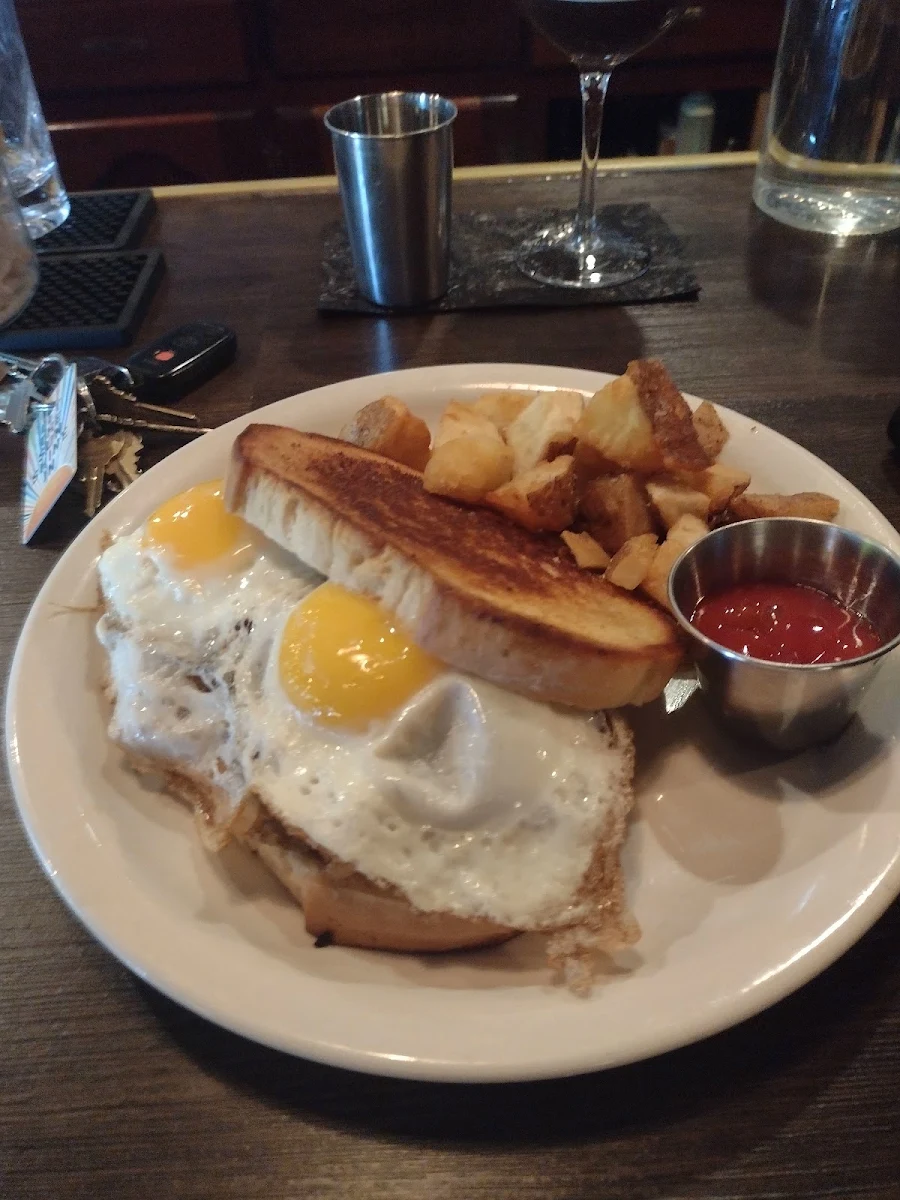 Eggs Sunny Side Up Sammie