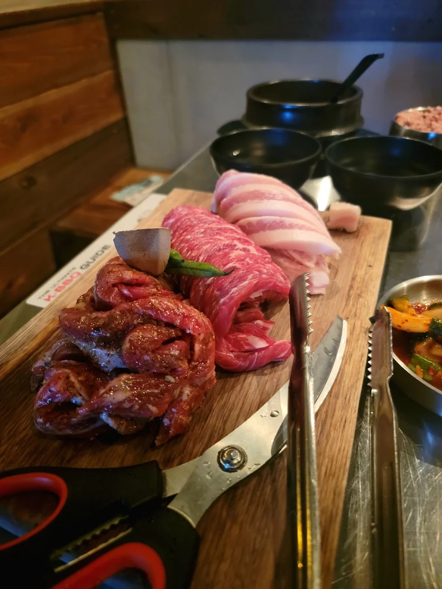 Highlights, Daldongnae Korean BBQ - Byward Market
