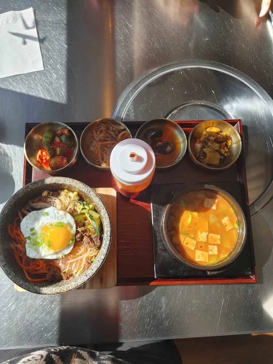 Hot Stone Bibimbap, Daldongnae Korean BBQ - Byward Market