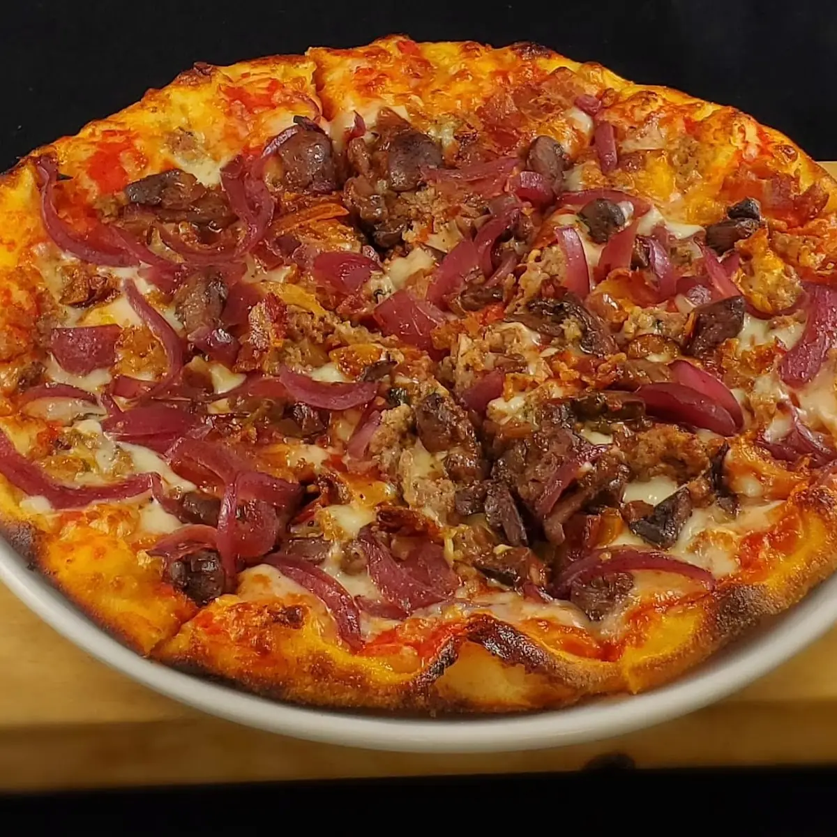 Social Supreme Pizza