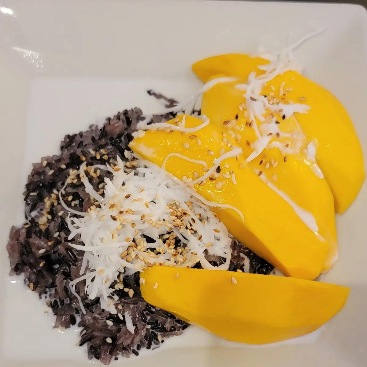 Fresh Mango Purple Sticky Rice with Coconut Milk