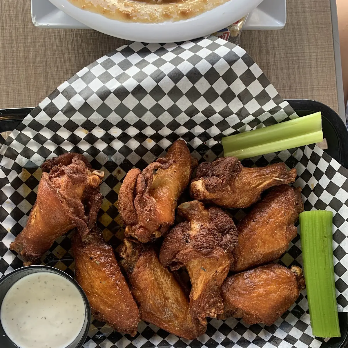 Jumbo Gar Parm Wings