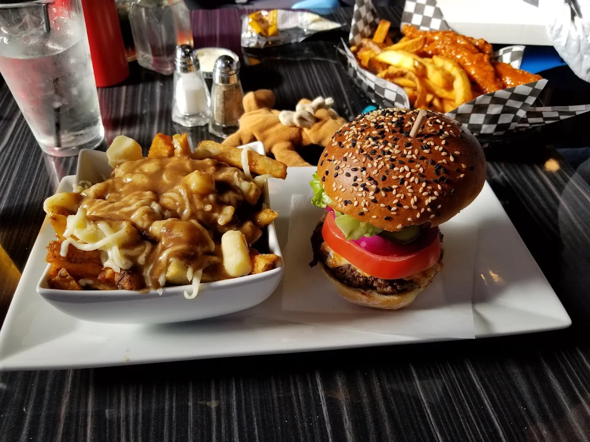 Cheeseburgerand Poutine, The Field House Restaurant