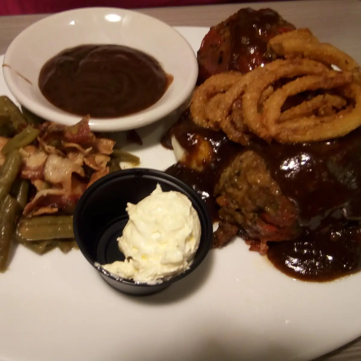 Meatloaf and Green Beans with Bacon