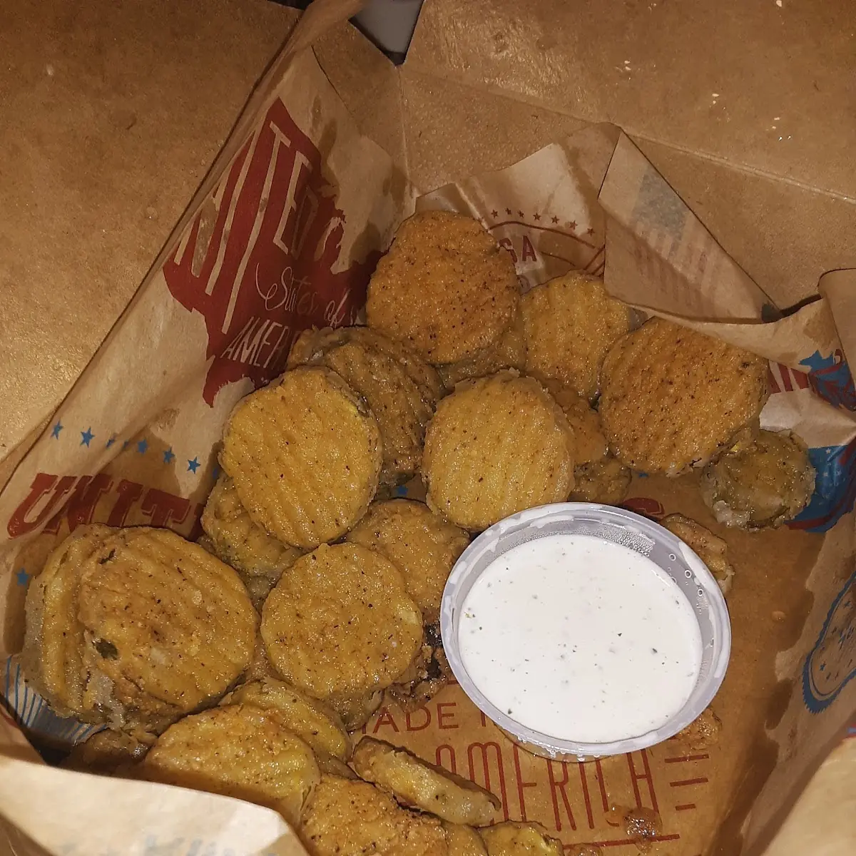Dill Pickles Chips with Ranch Dressing