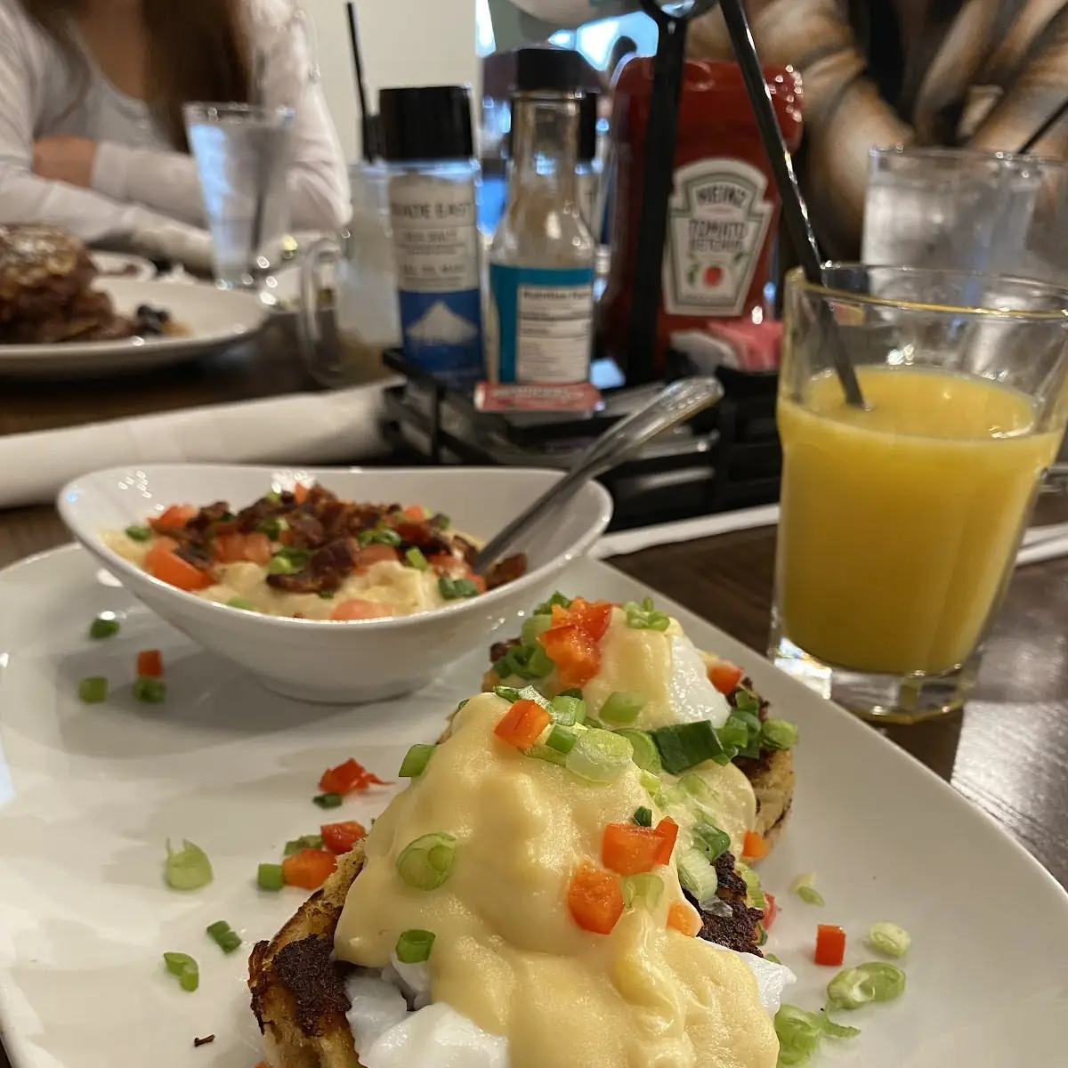 Crab Benedict