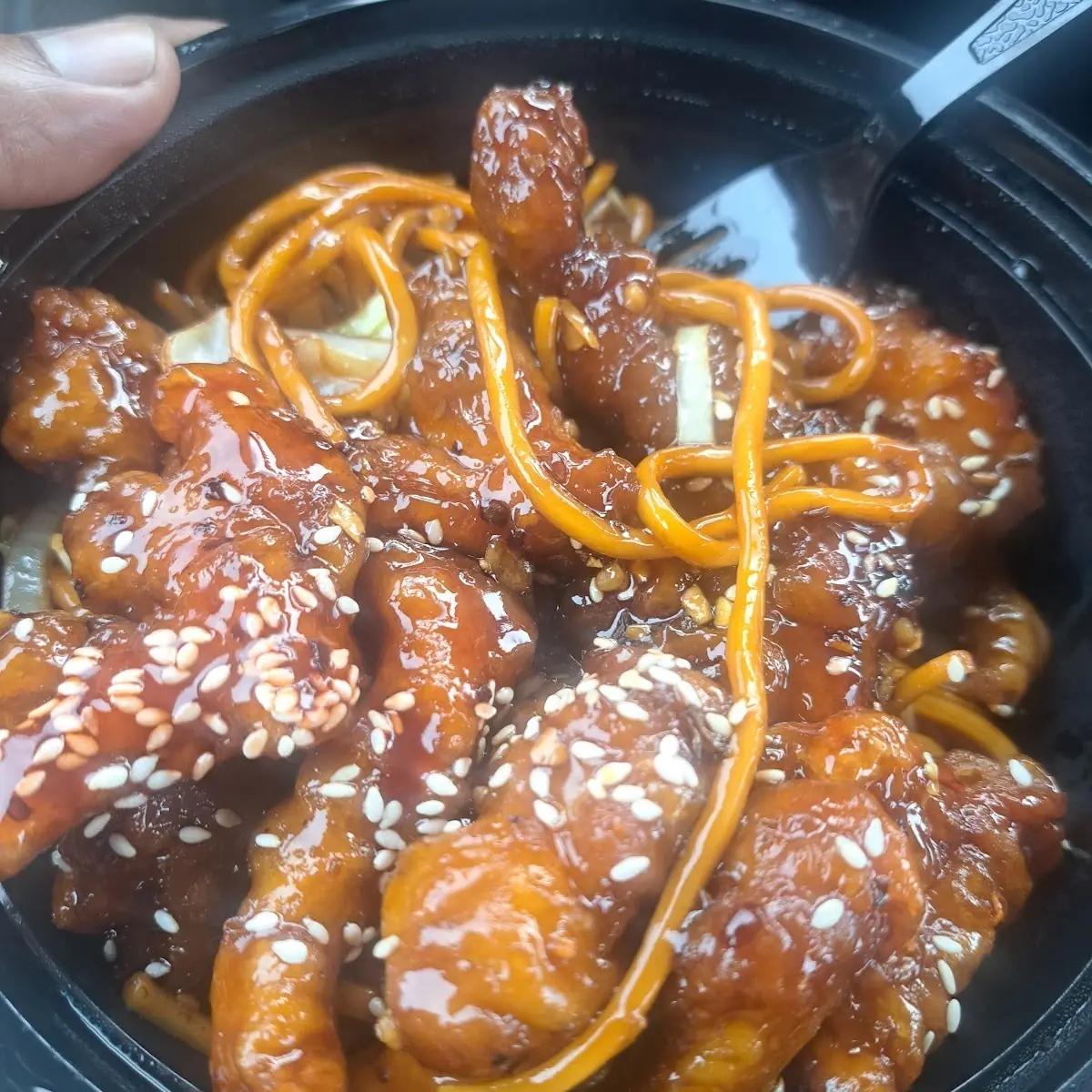 Spicy Sesame Chicken Bowl Noodles