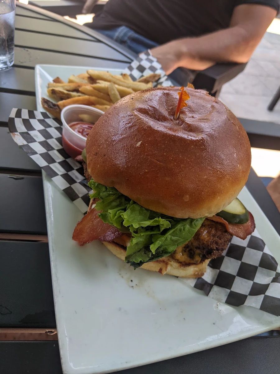 Canadian Burger
