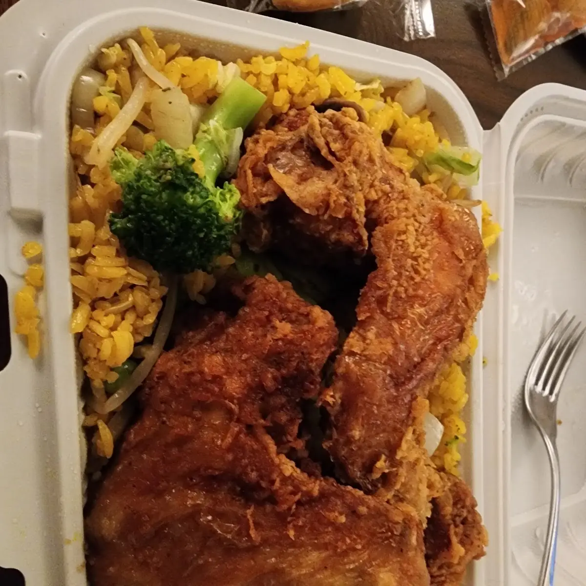 Vegetables Fried Rice with Chicken Wings Dinner