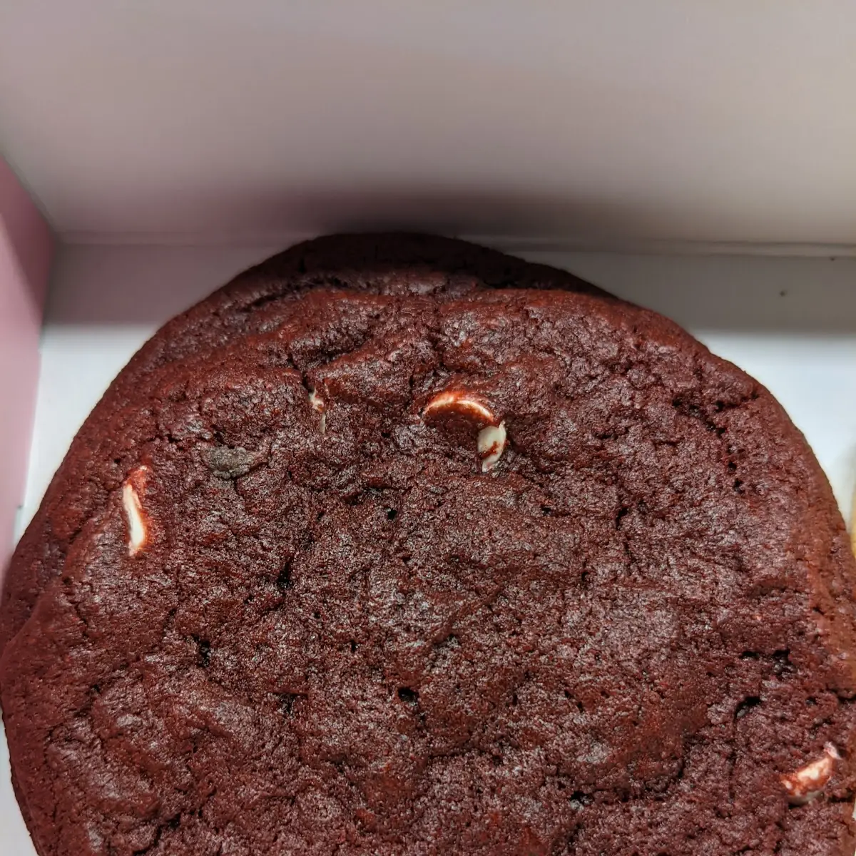 Red Velvet White Chip