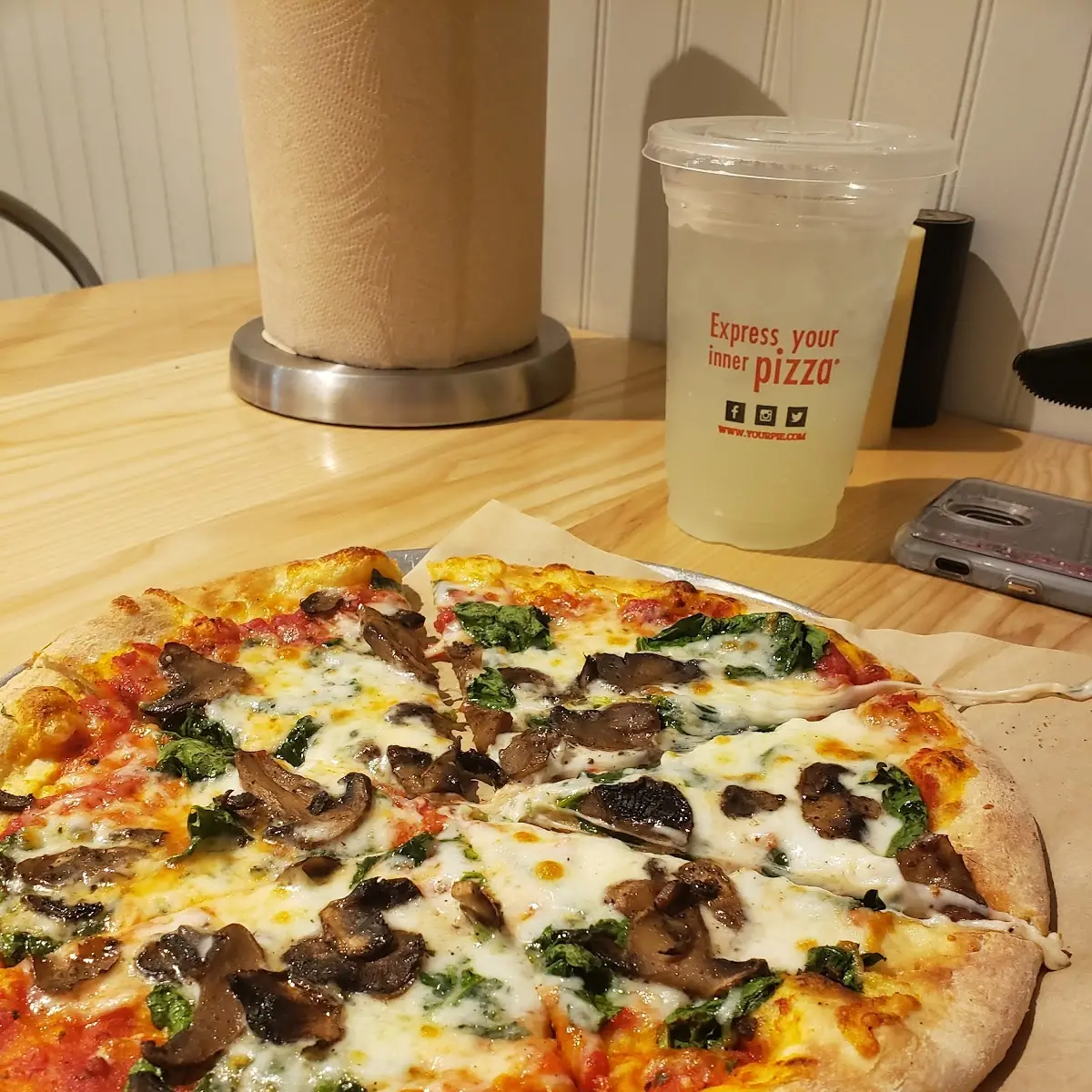 Spinach and Mushroom Pizza