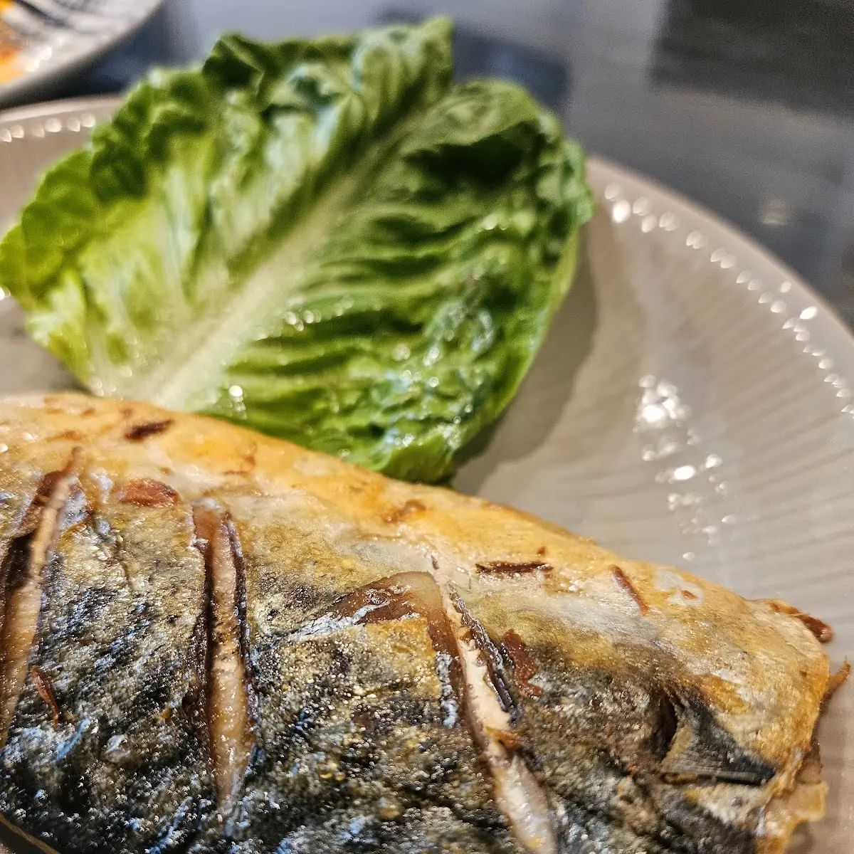 pan fried mackerel 고등어구이