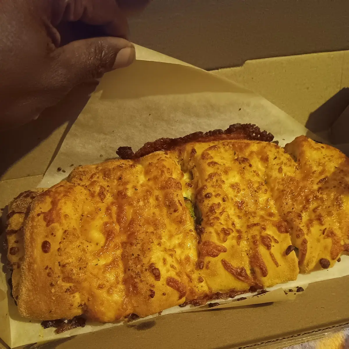 Spinach and Feta Cheesy Garlic Bread