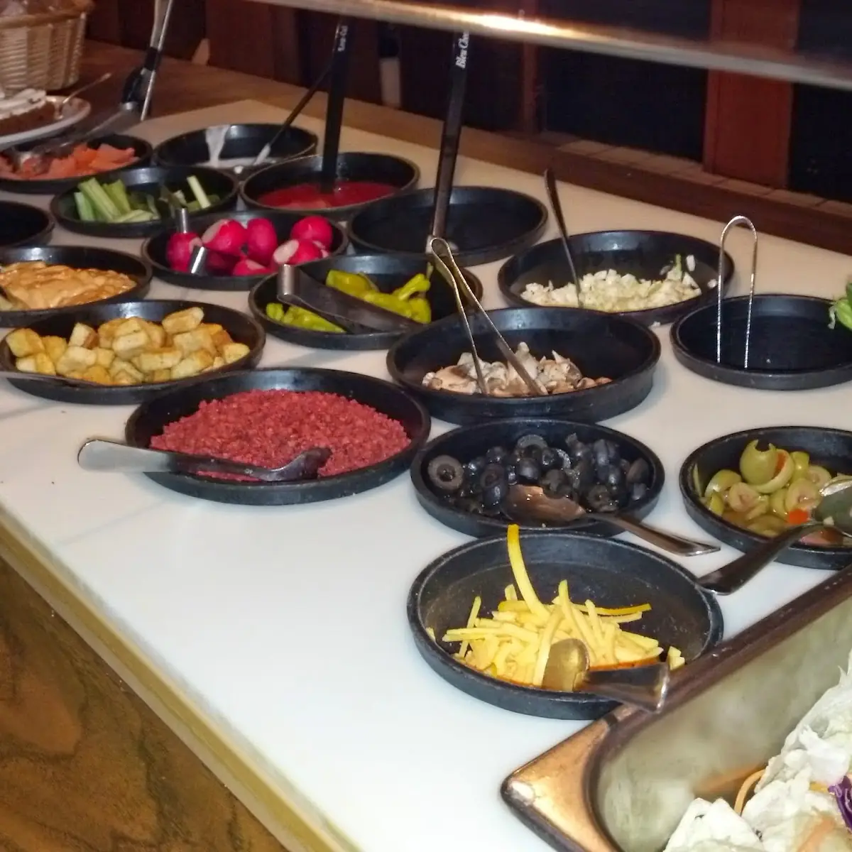 Fresh Salad Bar