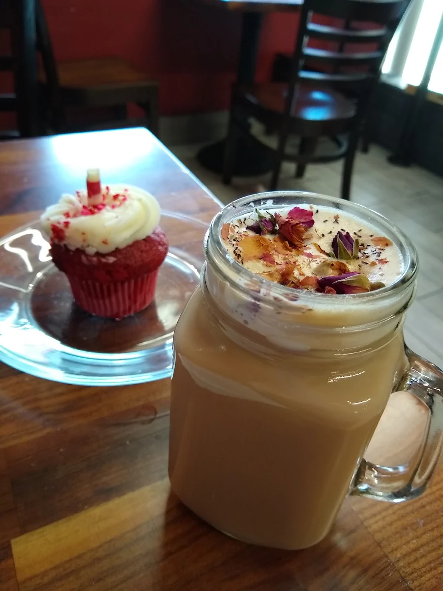 Red Velvet Cupcake and Rose Latte