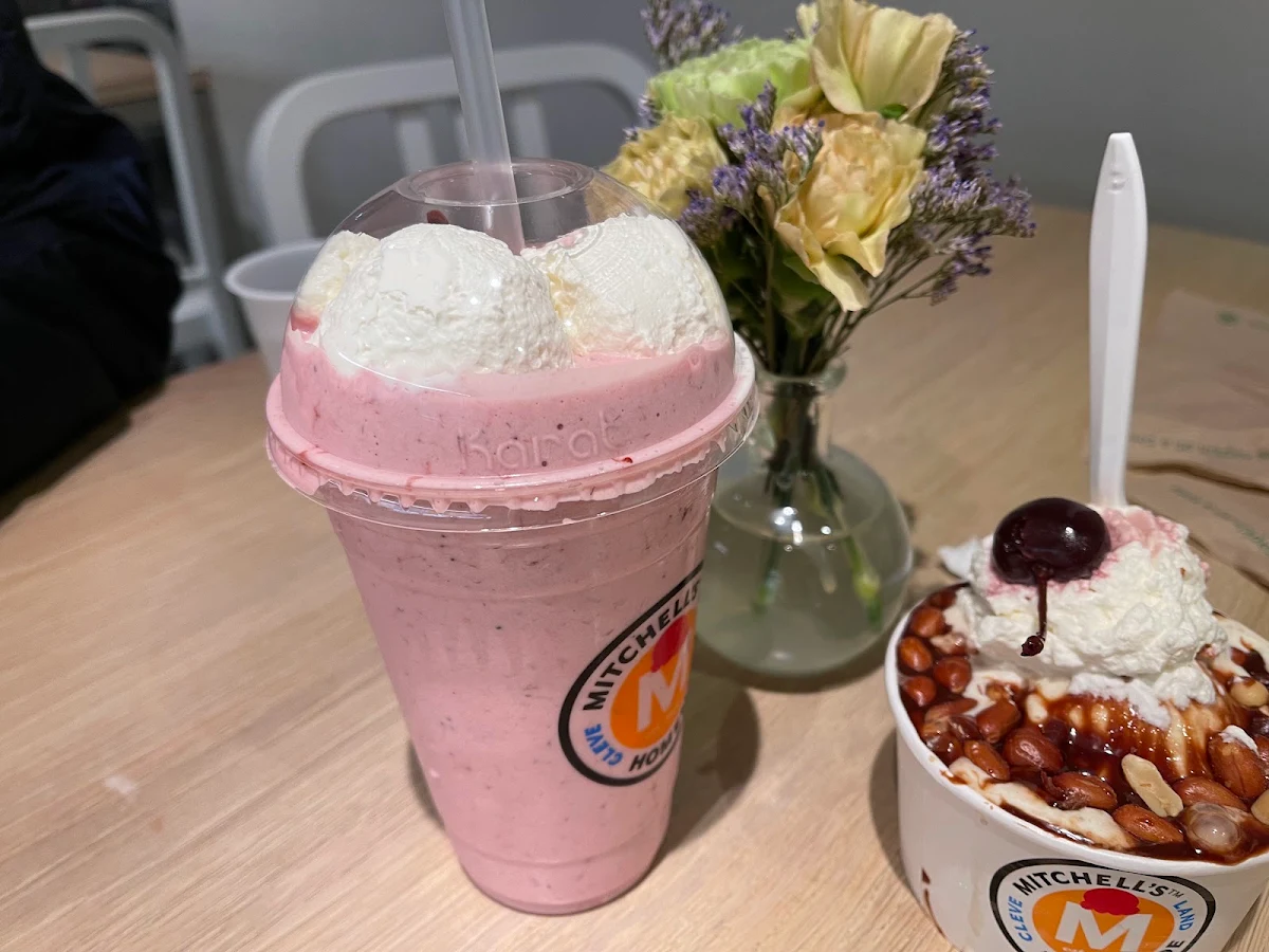 Fresh Strawberry Milkshake