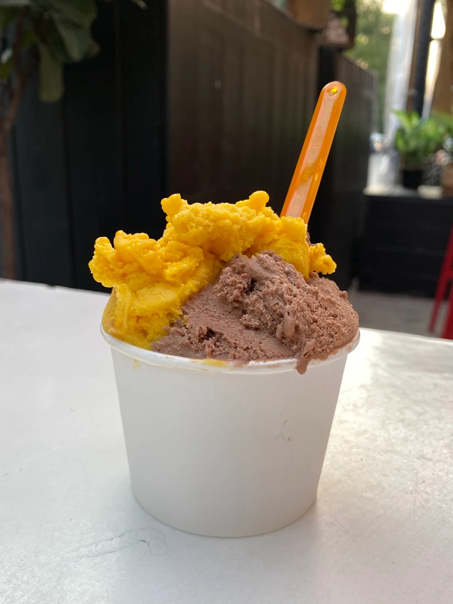 Mango, CAFÉ GELATO - ST-LAURENT
