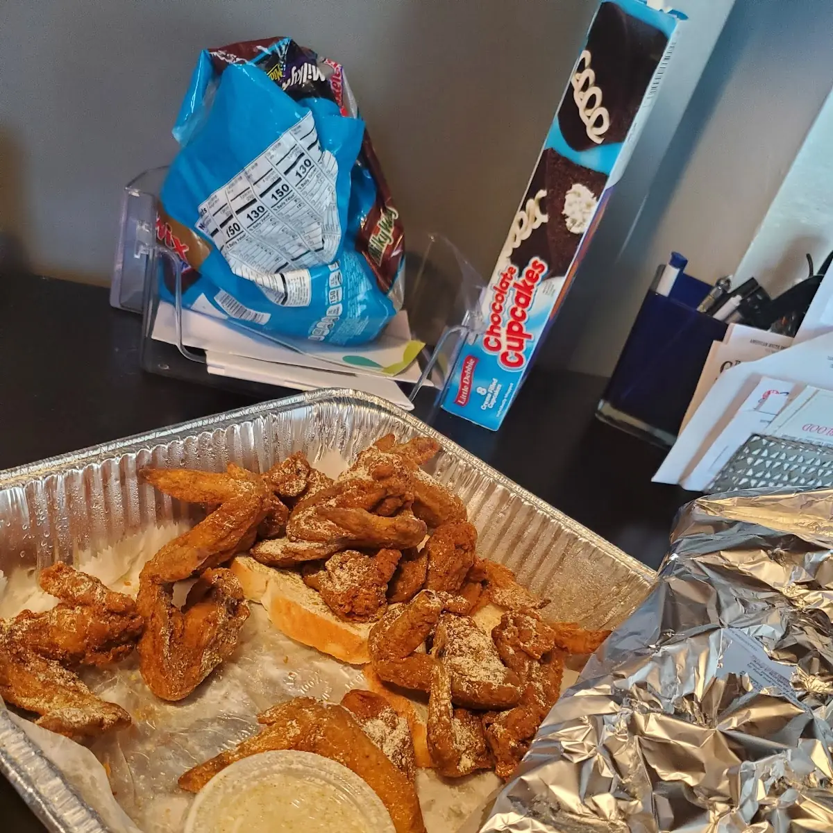 Chicken Wings with Fries