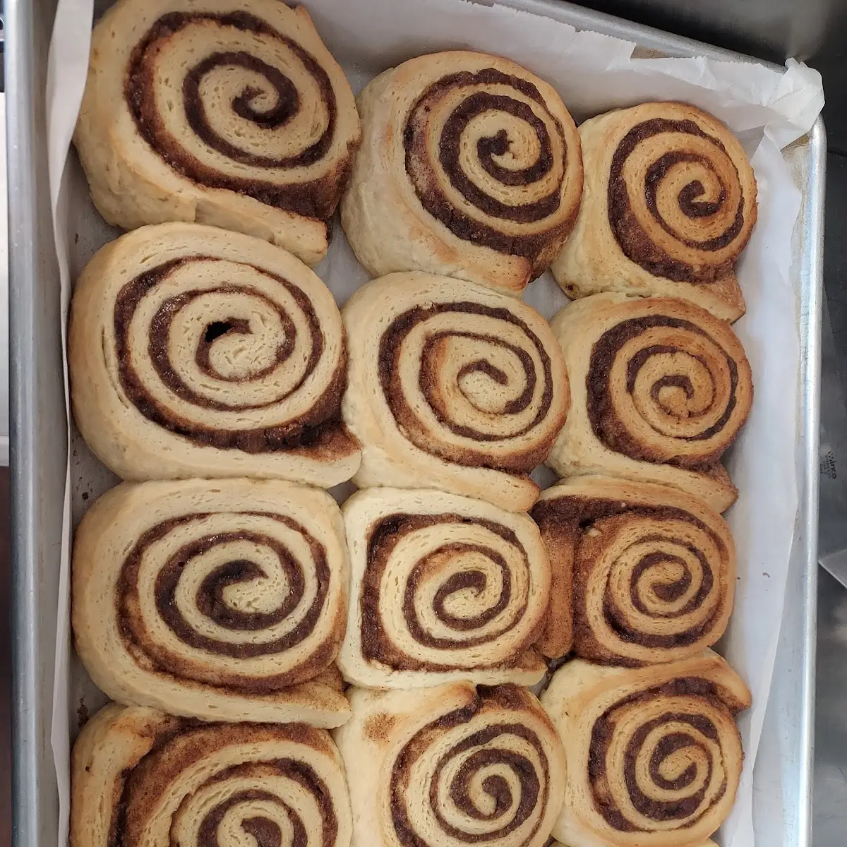 Farmhouse Cinnamon Rolls