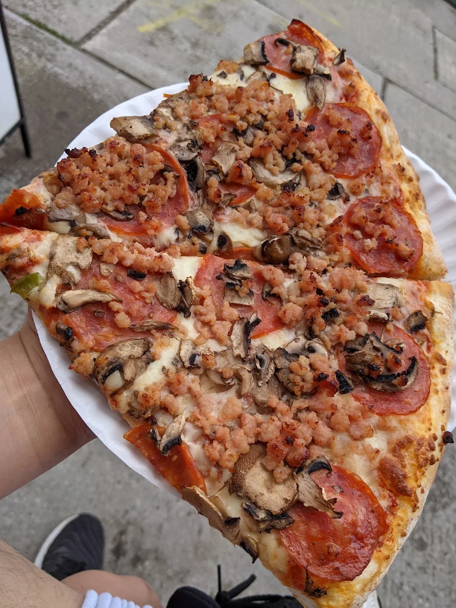 Canadian Pizza 10, PAPA CEO