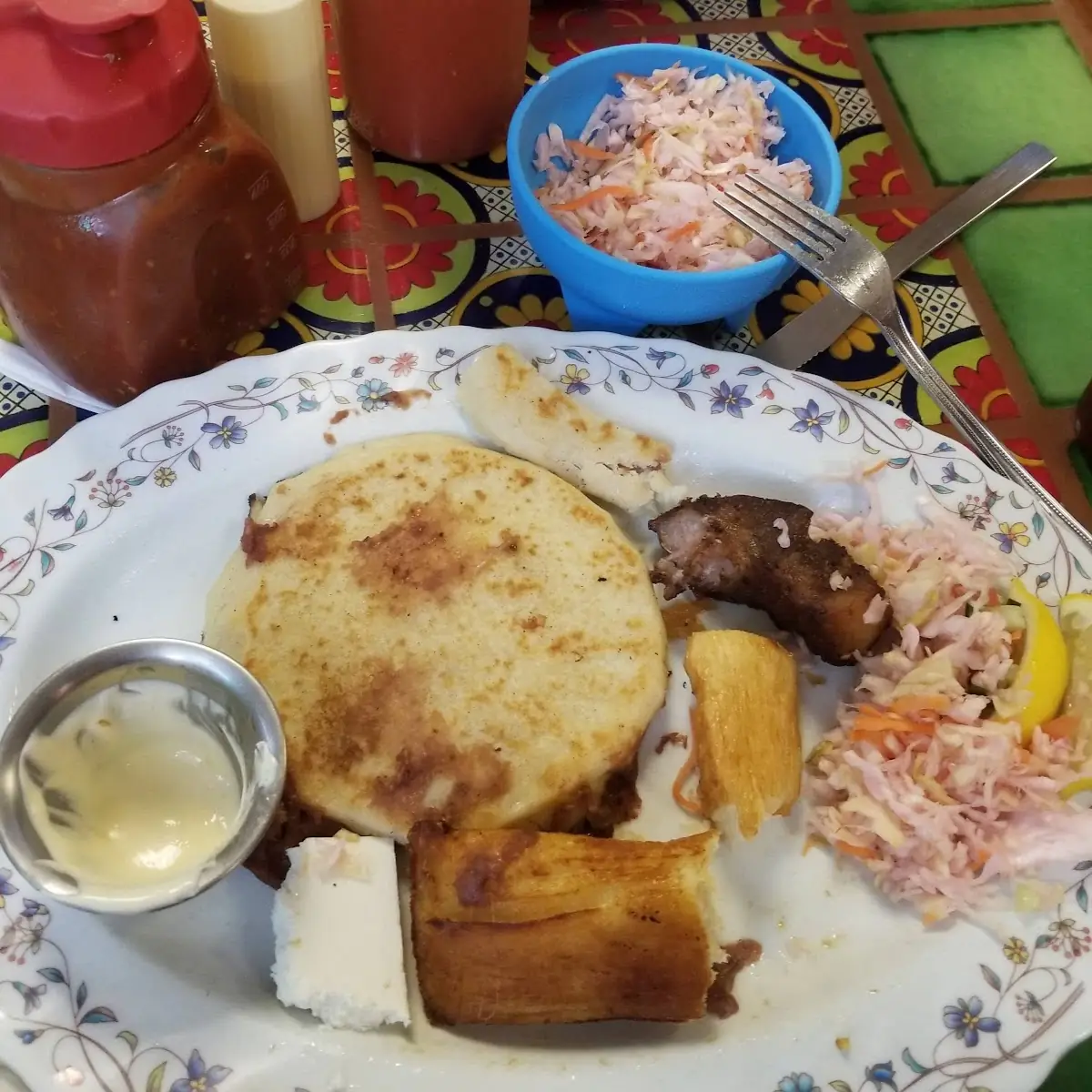 Pupusas Revuelta