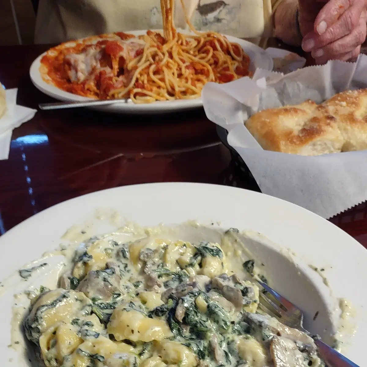 Tortellini Alfredo