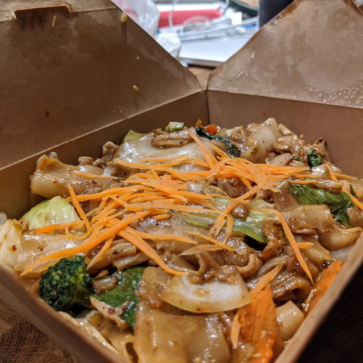 PUD Khee Mao Drunken Noodles
