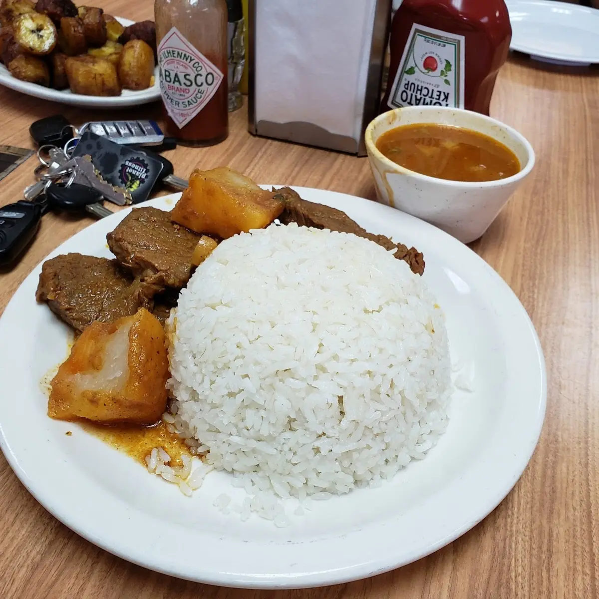 Beef Stew with White Rice