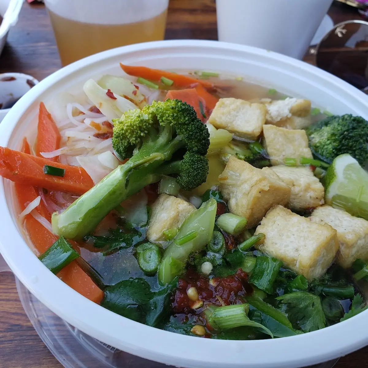 Vietnamese Shrimp Sweet & Sour Soup