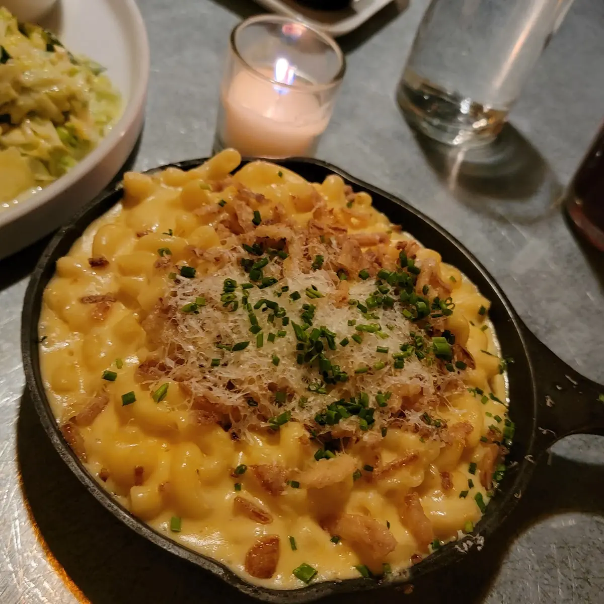 Beehive Mac-N-Cheese