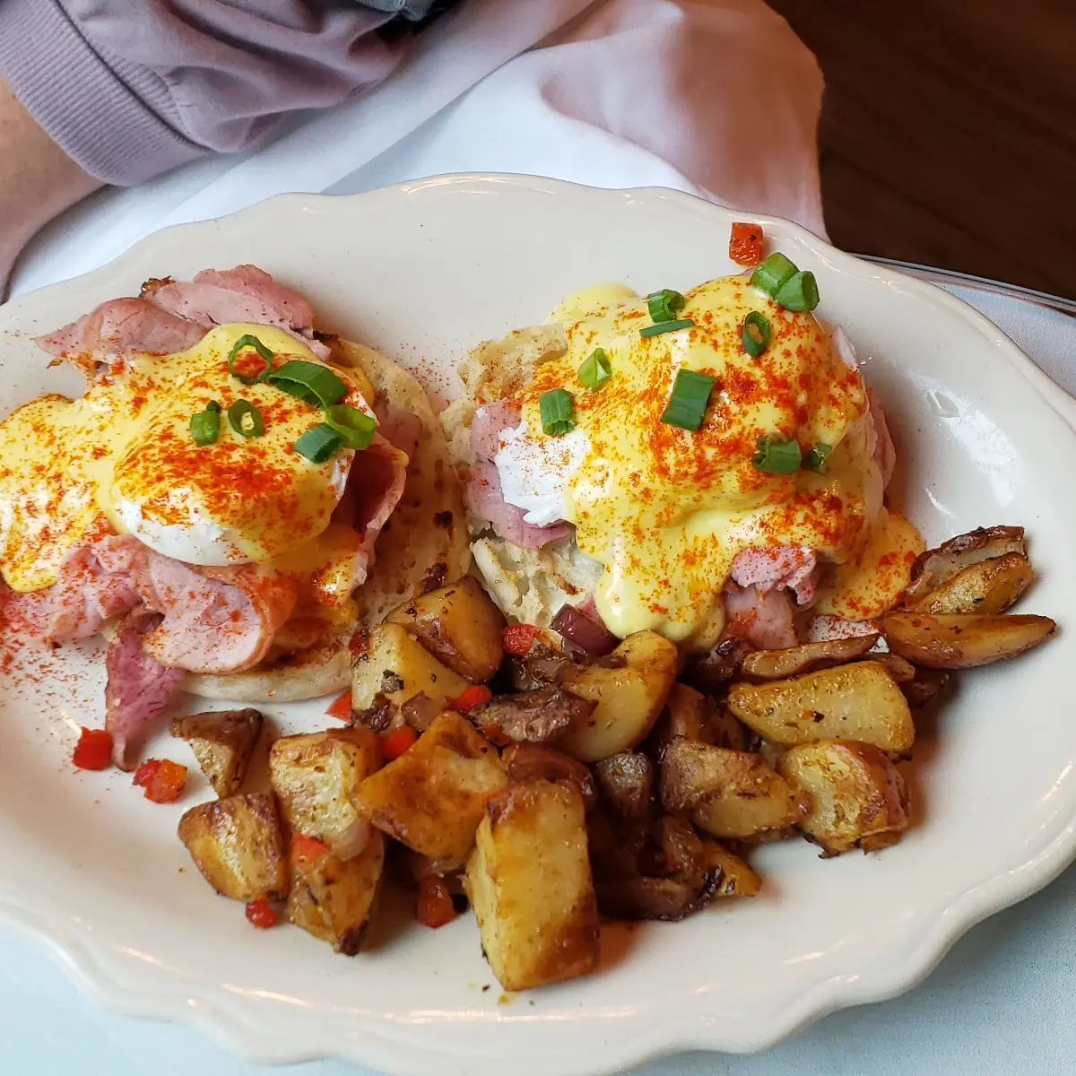 Salmon Benedict