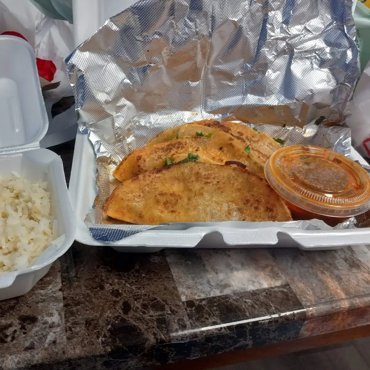 Berrian Tacos with a Side of White Rice
