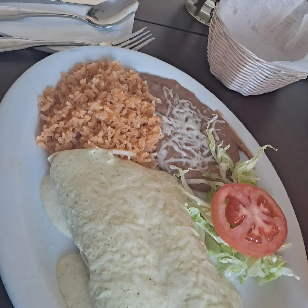 Burrito En Salsa Verde