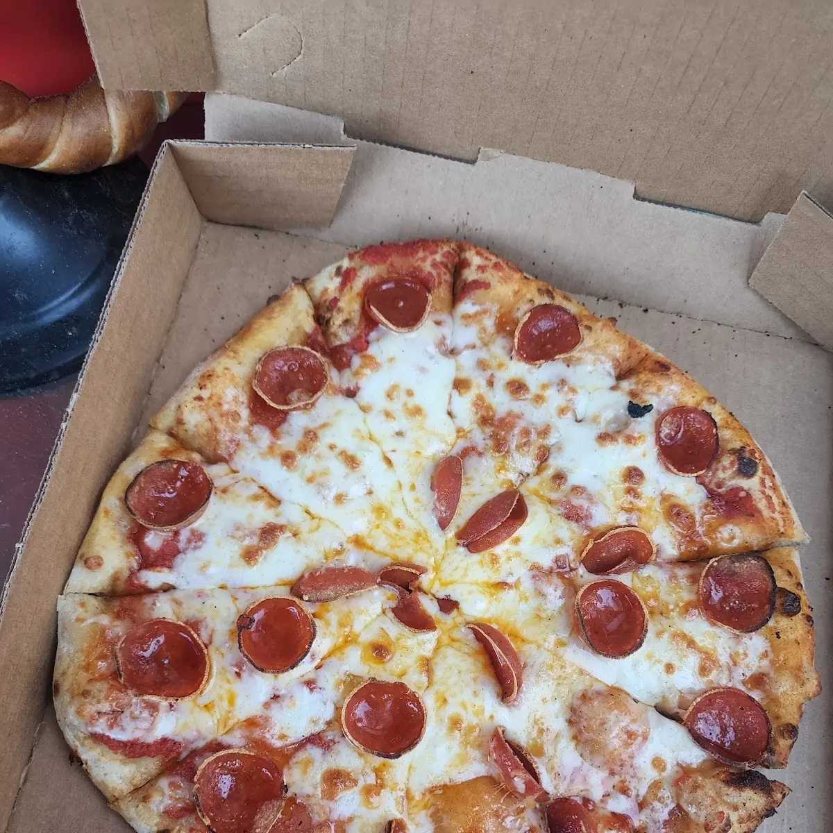 10 Pepperoni Pizza 14