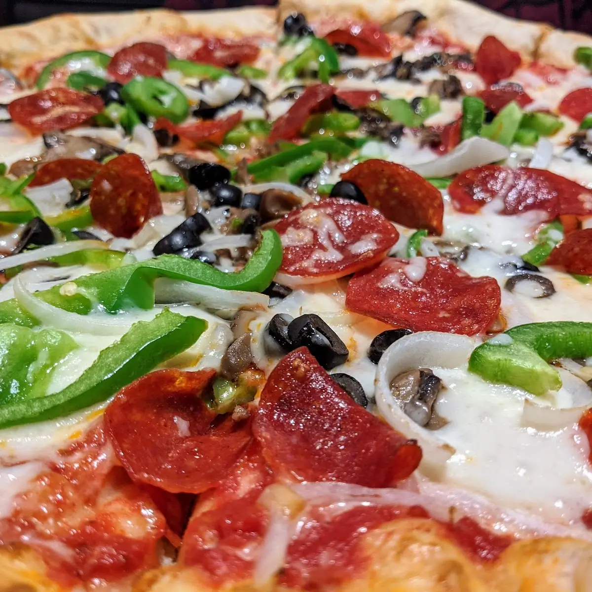 Hand Tossed with the Works Pizza
