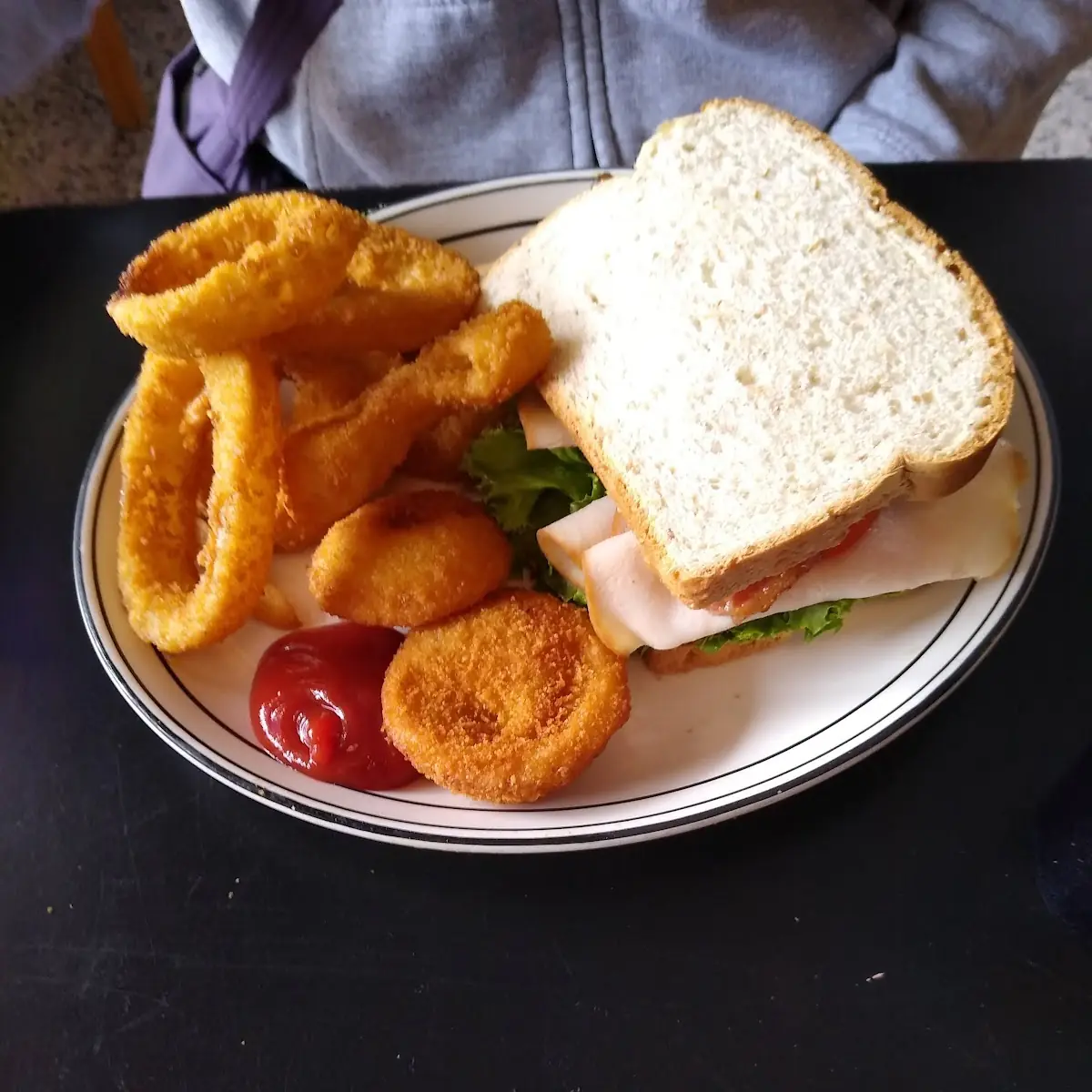 Lunch Combo 3 Grilled Cheese