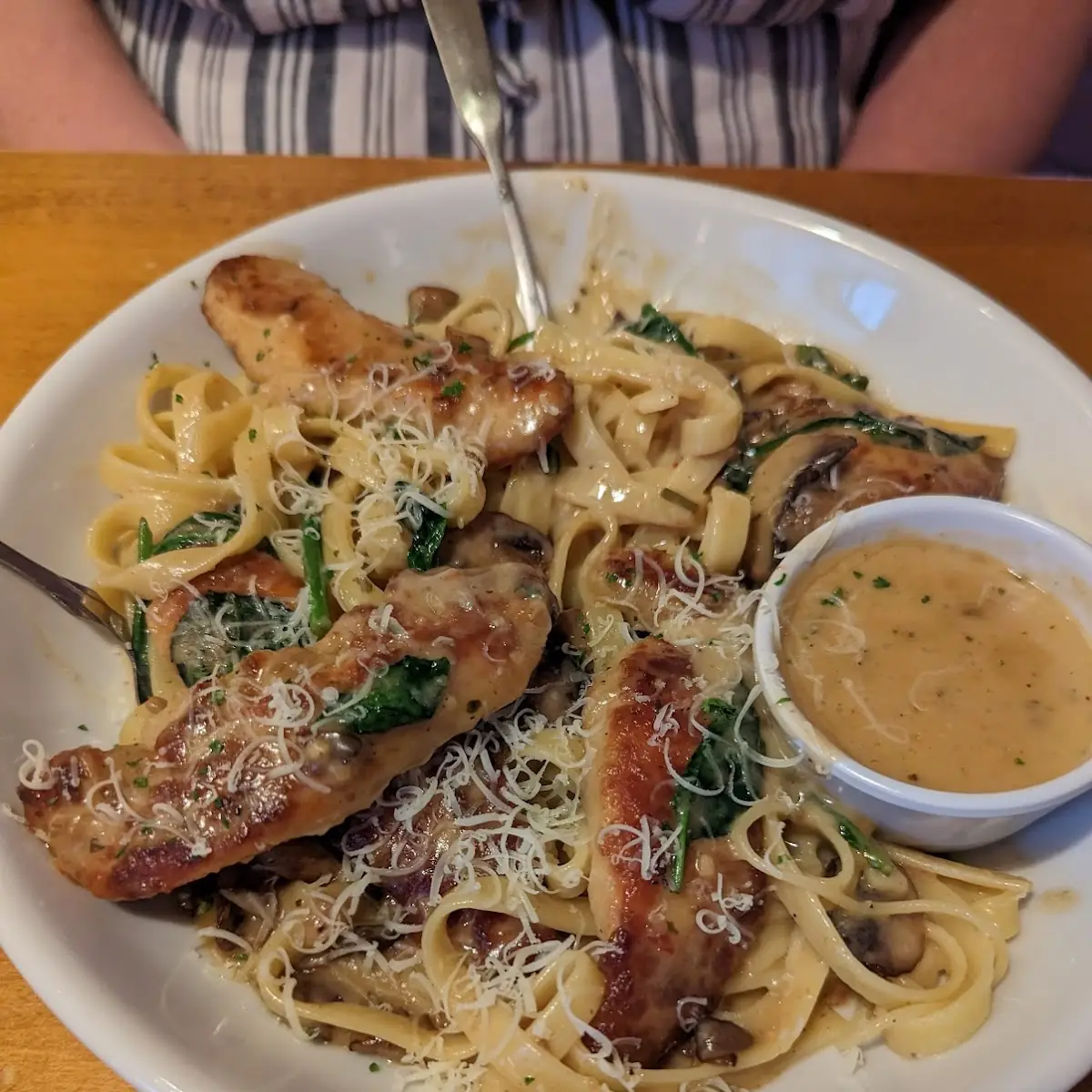 Shrimp and Chicken Carbonara