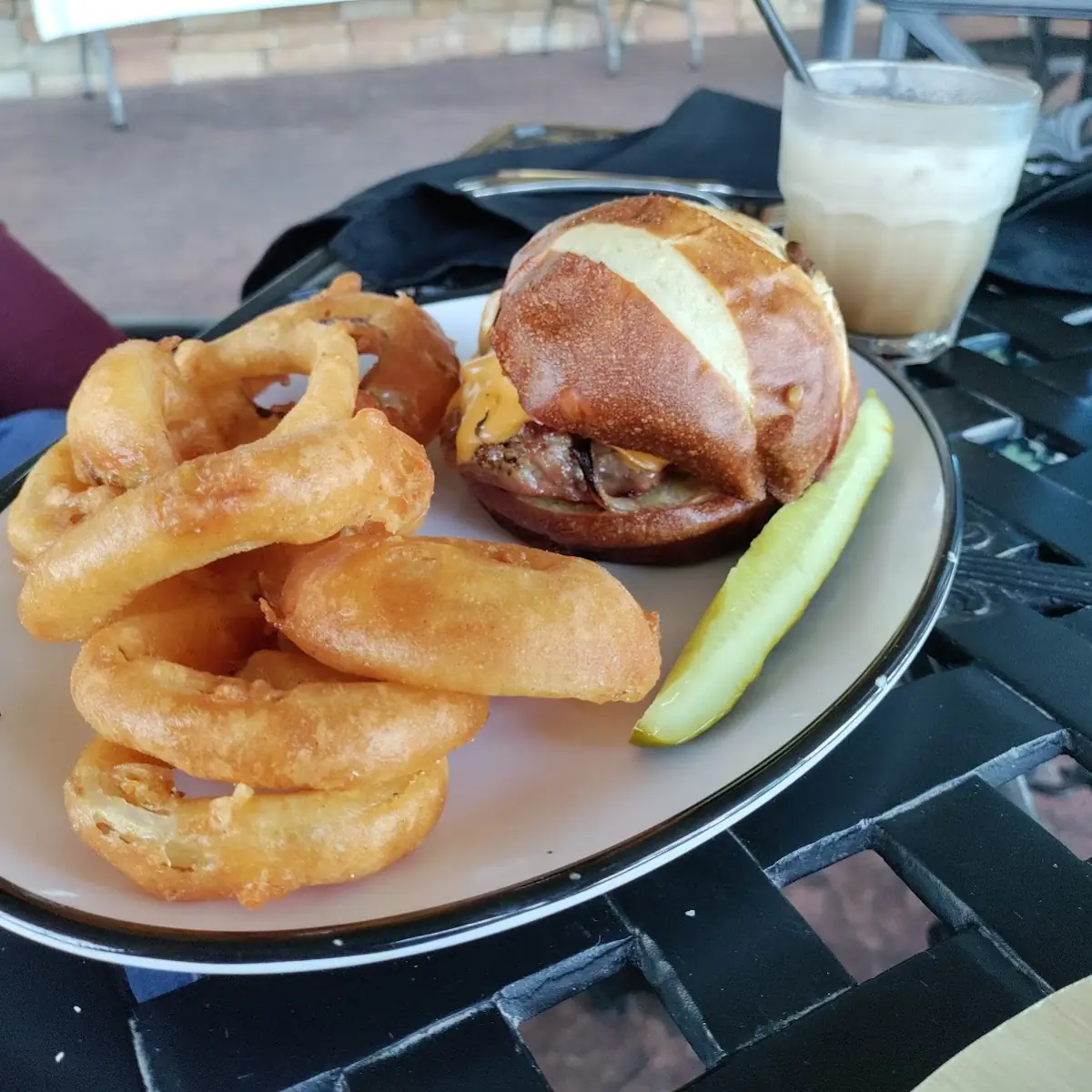 Steak Sandwich w Onion Rings
