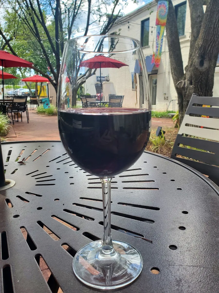 Meiomi Pinot Noir