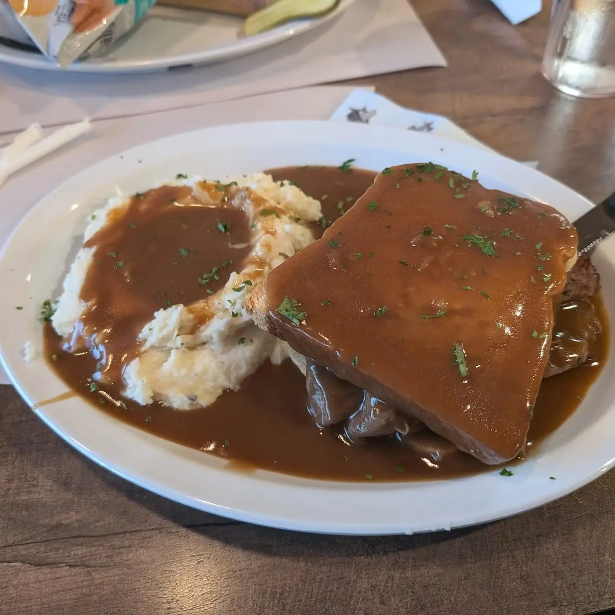 Hot Roast Beef WL Gravy & One Side